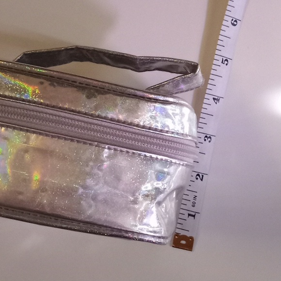 Holographic Mini Makeup Accessory Bag - Picture 8 of 8